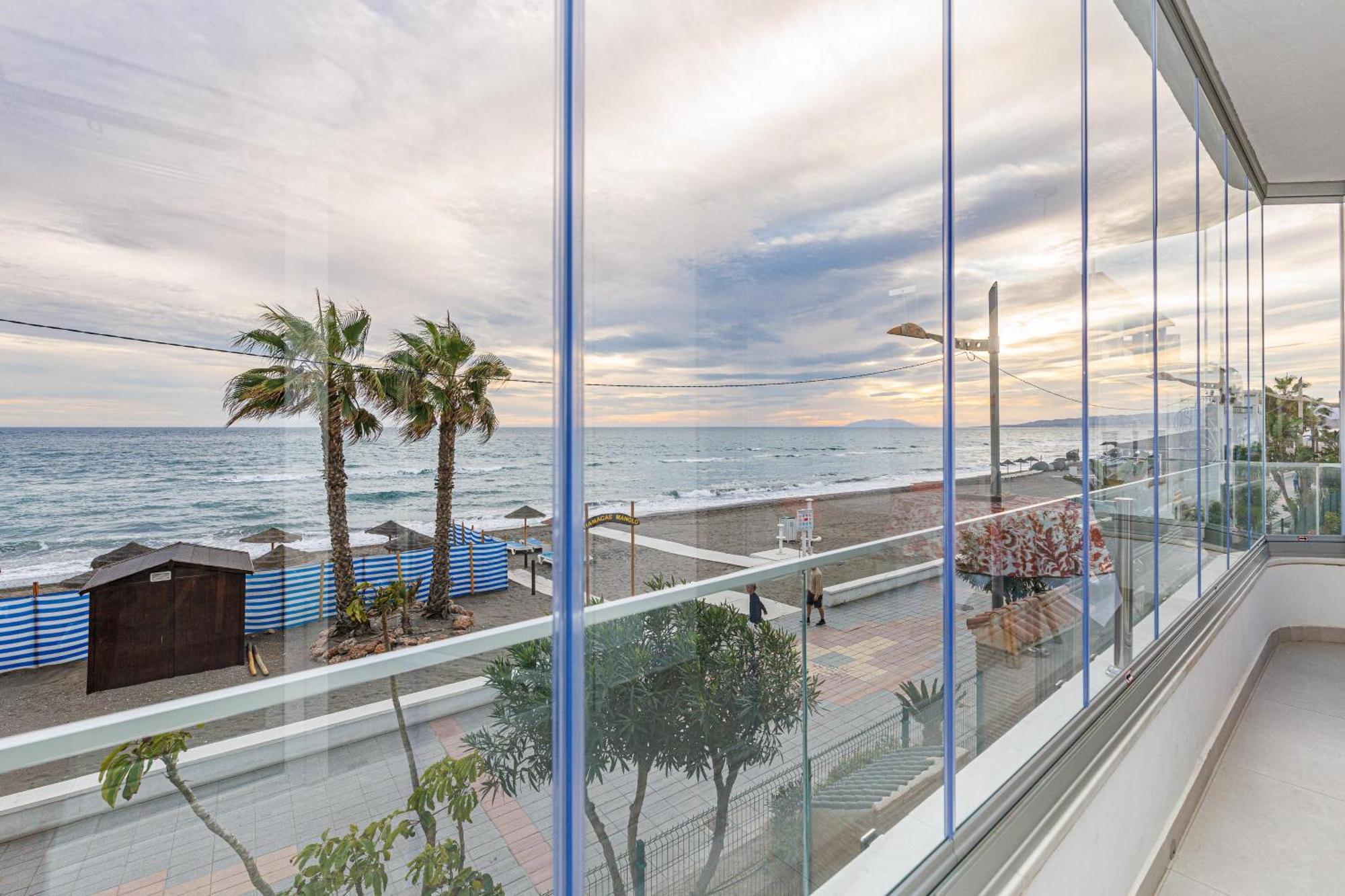 Laguna Beach Wohnung Mit Freiem Meerblick Torrox Buitenkant foto